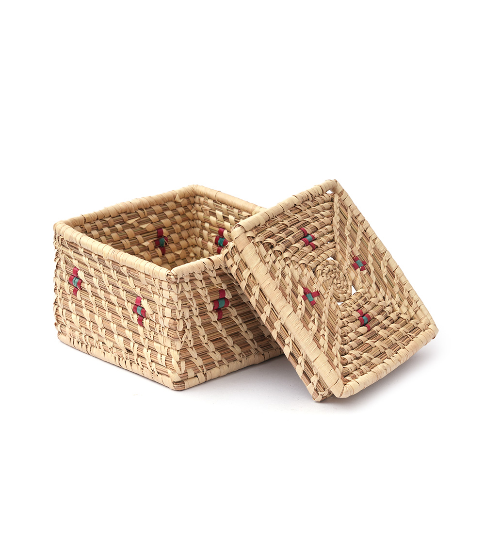 hand-woven-gift-box-with-lid-sq