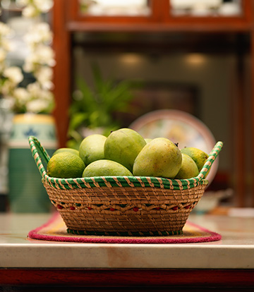 Gift hamper baskets , storage baskets